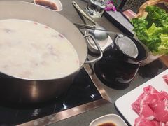 -捞王锅物料理(上海世茂广场店)