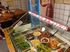 -矮子粉店1985·长沙米粉(湘春路店)