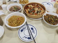 -笨罗卜浏阳菜馆(太平街店)
