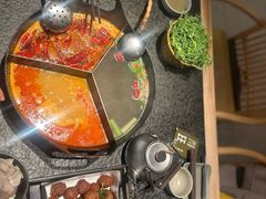 -三出山火锅(南京万象天地店)