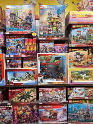 -乐高授权专卖店(朝阳大悦城店)