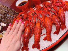 -虾弄弄海派小龙虾·牛羊蝎子火锅