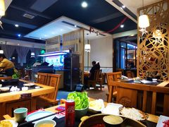 -明何记涮牛肚(品牌首店隋唐植物园南门古城路店)
