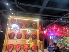 大堂-老滇山寨•云南特色菜•地方菜•民族风情歌舞表演(金碧店)