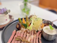 -露露家咖啡店