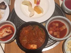 -萨拉伯尔水源素问店·韩国宫廷料理(人民路店)