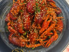 -肥肥虾庄·金牌油焖大虾(汉街SKP店)