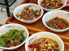 -李与白包子铺(桐梓林店)