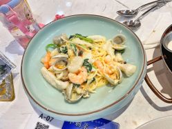 奶油汁菠菜海鲜意大利直身面-超级奈尔宝SUPER NEOBIO(杭州星光店)