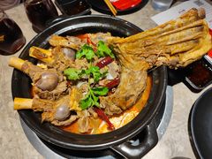 -沪小胖小龙虾(淮海中路旗舰店)