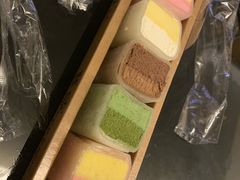 慕斯白玉卷-欧式面包坊(青岛万象城店)