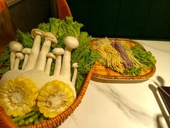 -椰子湾·海南火锅·糟粕醋·椰子鸡(正大广场店)