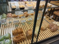 -顶东面包花园·生日蛋糕(世博店)
