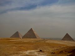 -吉萨金字塔群