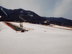 -鳌山滑雪度假区