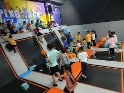 -蹦贝运动中心·蹦床·攀岩·闯关(龙岗店)