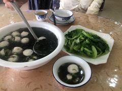 鱼丸紫菜汤-双月饭店·20年老字号(新村店)