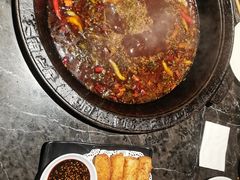 -大鱼山房鱼头火锅(老字号品质店)