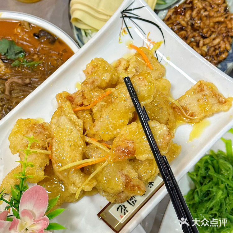 石狮这家东北铁锅炖不会还有人没吃过吧❗️