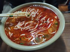 -亮亮面馆(经六路店)