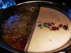 -湊湊火锅·茶憩(新中关购物中心店)