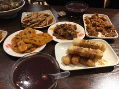 -爆炸头阿姨小四川正宗川味小吃(无任何分店)