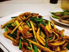 -钟记陕南菜·煎锅鱼(红专南路店)