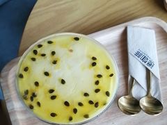 -ZING COFFEE 镜咖啡