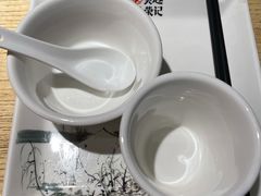 -吴越荣记苏州菜·松鼠桂鱼100%活鱼现做(斜塘老街店)