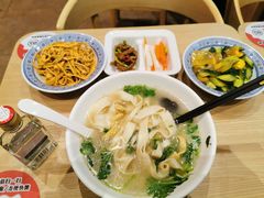 -萧记三鲜烩面(东站店)