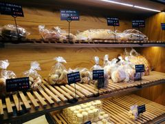 -啊噗吐呦现场烘焙(麦凯乐店)