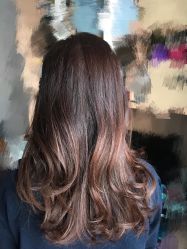 -构想时尚发型会所