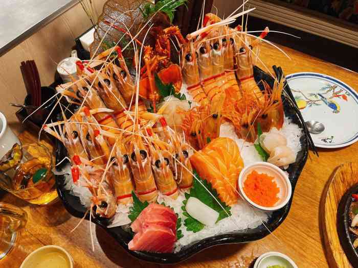 万岛日本料理铁板烧自助餐(万象城店)-"本想去吃小猎豹家的玲姐,无奈