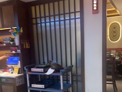 -魏铭鱼头捞饭(晋阳路店)