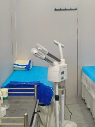 -痘院士专业祛痘皮肤管理