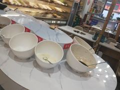 自助调料区-屋头串串(新街里店)