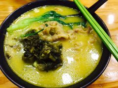 -志权牛肉面(灵山路店)