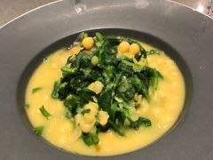 豌豆黄浸豌豆尖-半山腰·云南菜(侨福芳草地店)