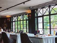 -弦月窗LUNETTE BY AMANDA(复兴路店)