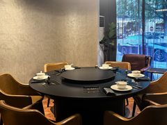 -鲜入唯煮·港式海鲜牛肉火锅(金宝街店)
