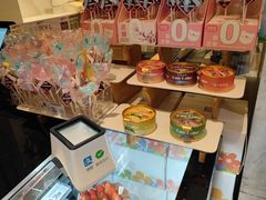 -花花卷卷·鲜食蛋糕(静安久光百货店)