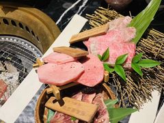 -山川小町·极番烧肉(新地假日广场店)
