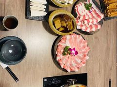 鸳鸯养生锅-老鼎旺安格斯牛肉火锅(衡艺广场店)