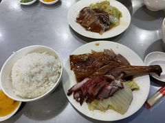 -华香鹅快餐店