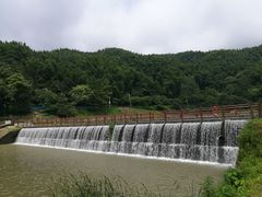 -梅岭月亮湾山体公园