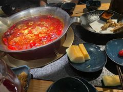 -湊湊火锅·茶憩(南京东路悦荟店)