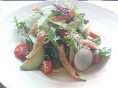 什锦海鲜牛油果沙拉-笑福亭料理小馆(解放碑店)