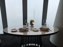靠窗位-广州四季酒店·佰鲜汇·现代法餐