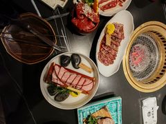-山川小町·极番烧肉(新地假日广场店)