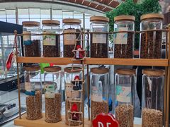 -SU lounge the lake view湖景酒廊